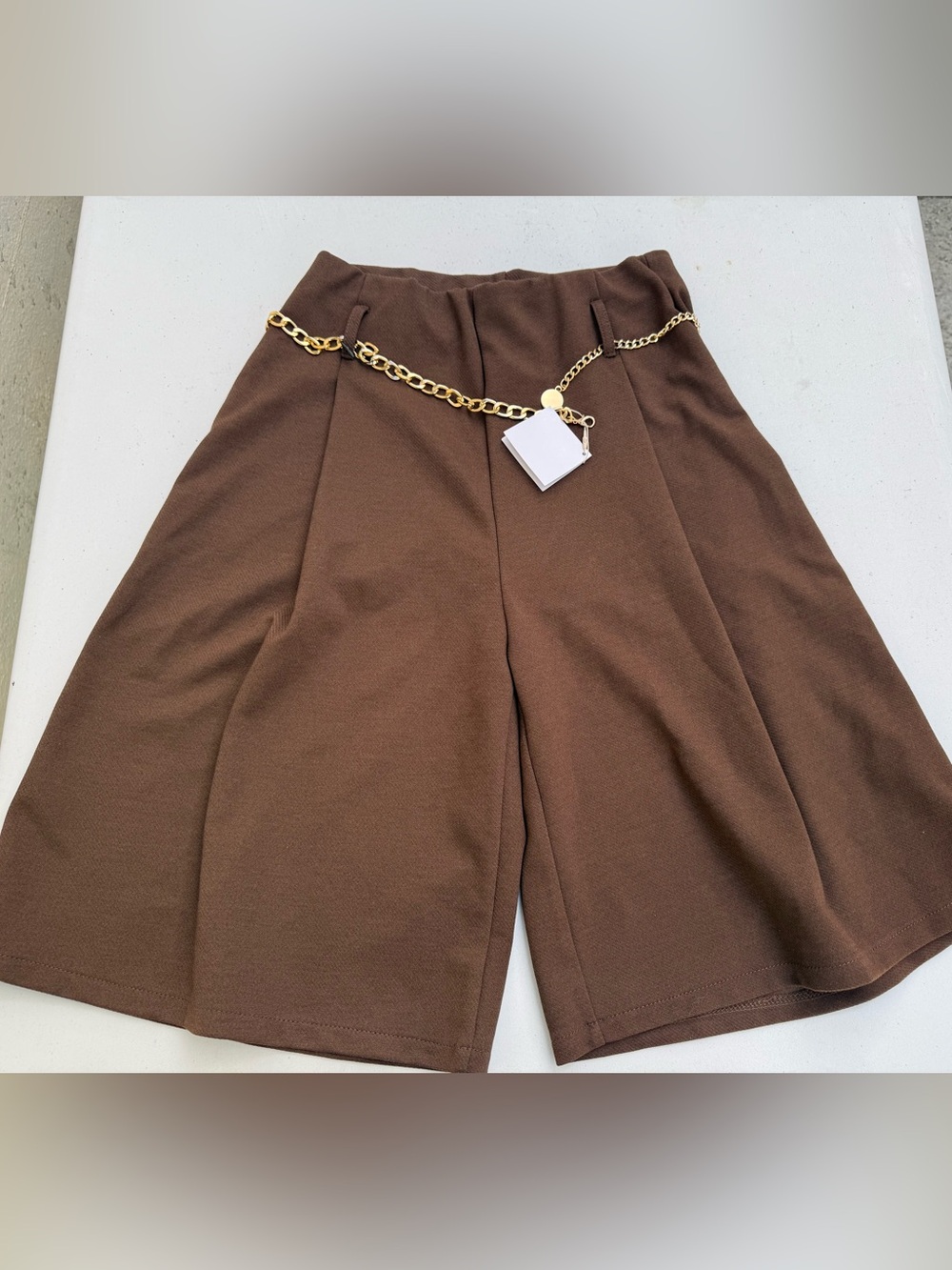 Zara High-Waisted Pleated Bermuda Shorts with Chain Belt - Brown